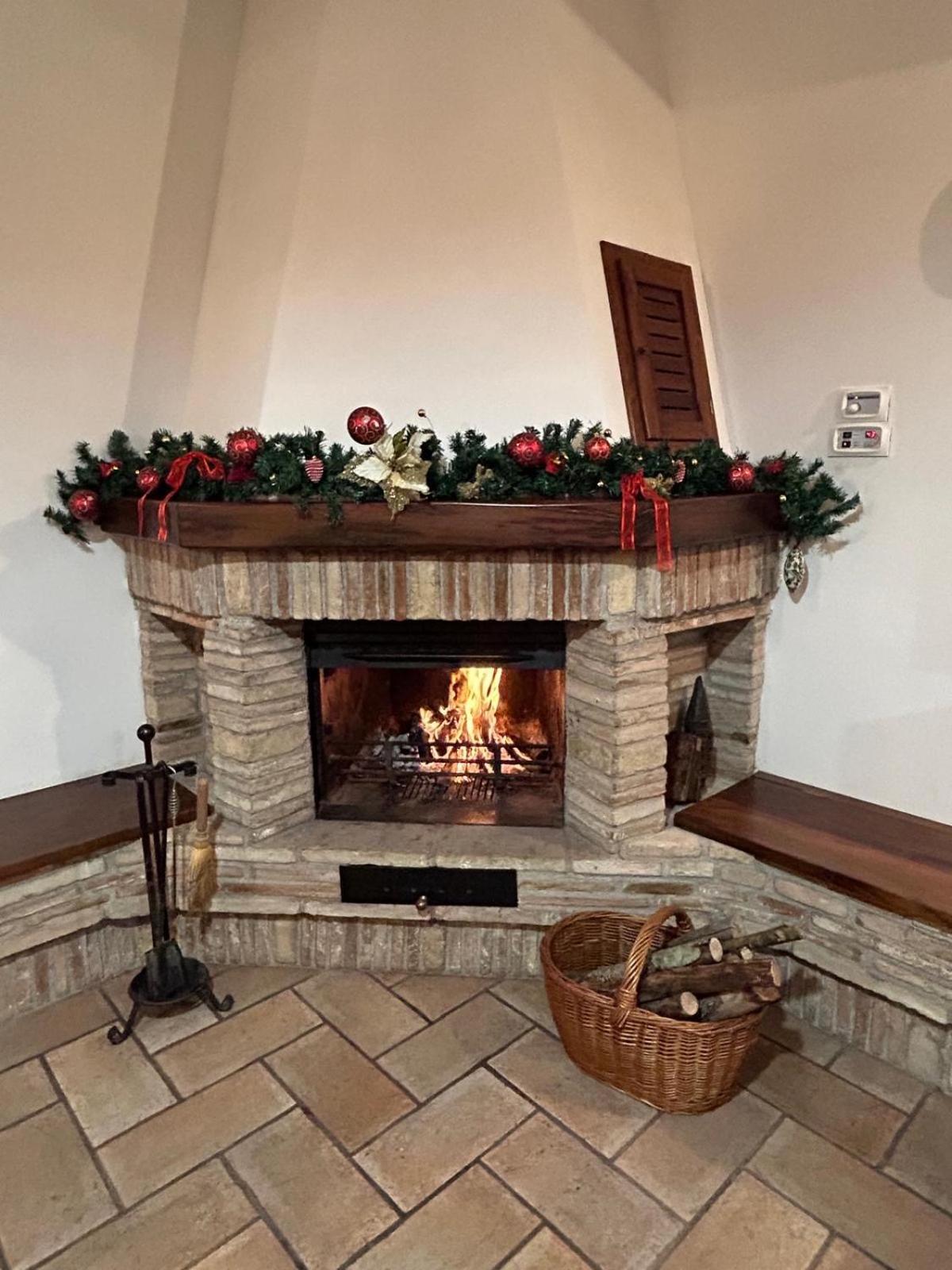 Agriturismo Casa Del Nonno Valfabbrica Kültér fotó